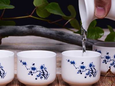 酒水代理商應當如何應對酒水新市場1.jpg 酒水代理商應當如何應對酒水新市場1.jpg